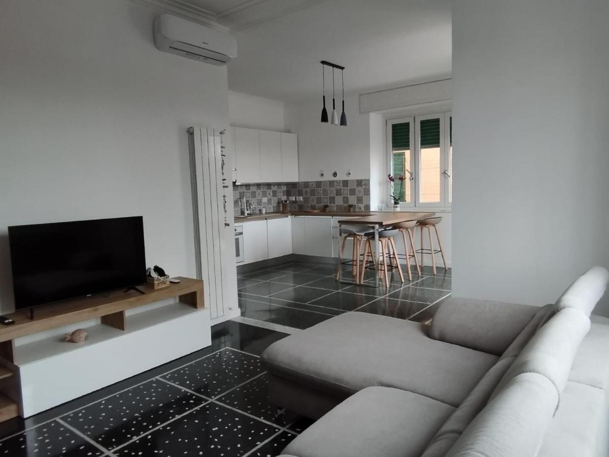 Brezza Di Mare Apartment Lavagna Luaran gambar