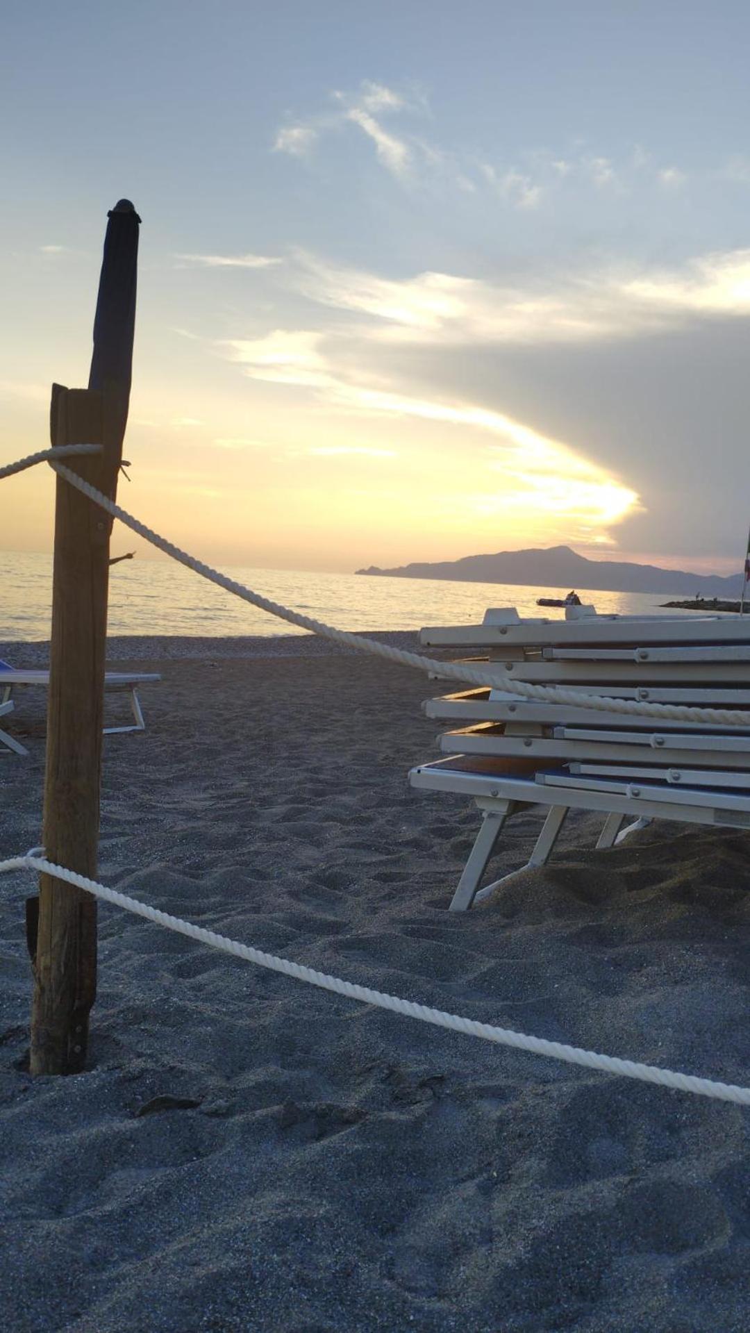 Brezza Di Mare Apartment Lavagna Luaran gambar